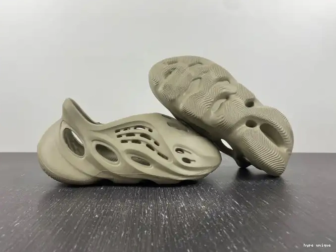 hype Foam Adidas Yeezy Stone Salt GV6840 RNR 0511
